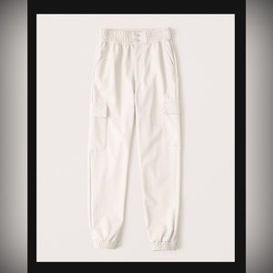 Abercrombie womens vegan leather cargo joggers